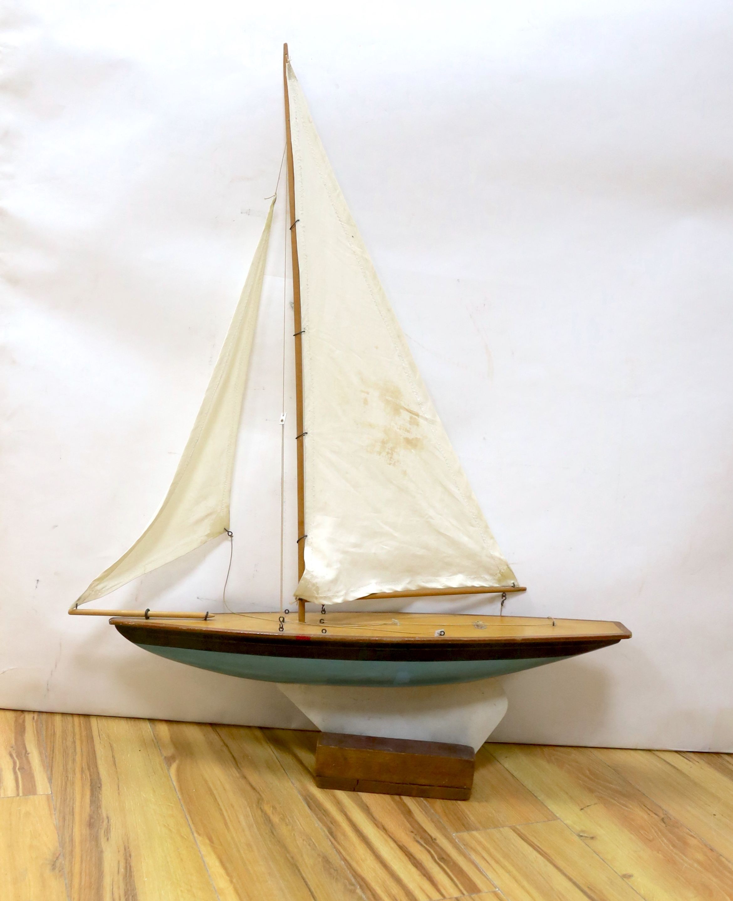 A pond yacht, 71 cms wide x 100 cms high.
